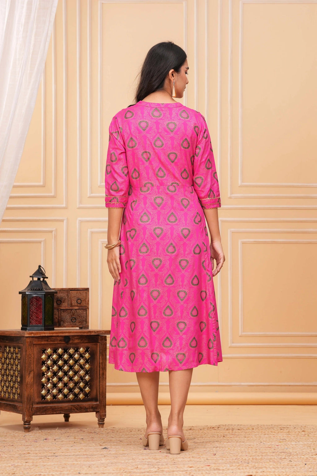 Handblock Inspired Cotton Kurta - Pink Foil Paisley Print