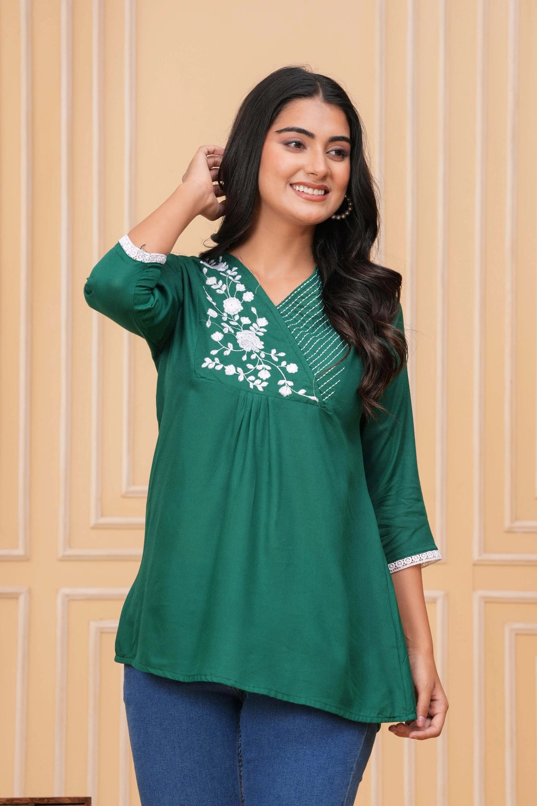 Embroidered Cotton Tunic - Elegant White Floral Design