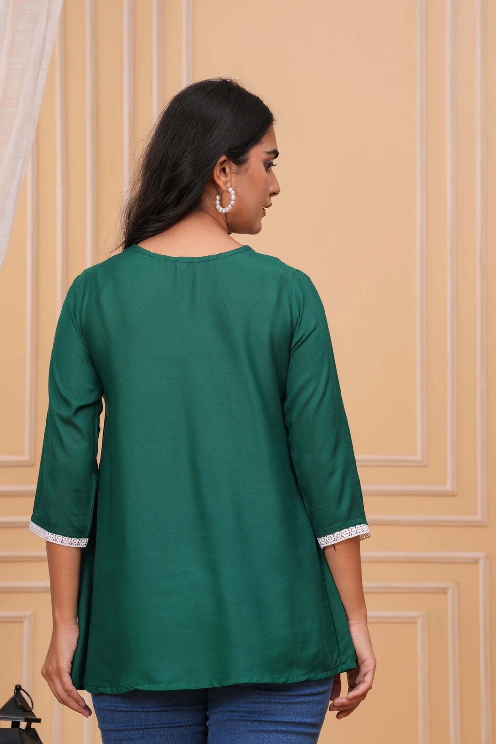 Embroidered Cotton Tunic - Elegant White Floral Design